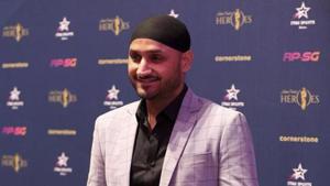 Indian cricketer Harbhajan Singh poses as he arrives for an Indian Cricket Heroes red carpet event, ahead of the Cricket World Cup in London, Thursday, May 23, 2019.(AP) Indian cricketer Harbhajan Singh poses as he arrives for an Indian Cricket Heroes red carpet event, ahead of the Cricket World Cup in London, Thursday, May 23, 2019.(AP)