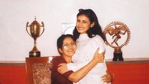 Divya Dutta being given a warm welcome by the principal when she first visited her college, Govt. College for Girls, Ludhiana, after joining films Divya Dutta being given a warm welcome by the principal when she first visited her college, Govt. College for Girls, Ludhiana, after joining films