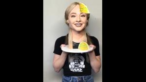 The image is a screengrab of the video posted by sideserfcakes.(Instagram/@sideserfcakes) The image is a screengrab of the video posted by sideserfcakes.(Instagram/@sideserfcakes)