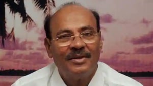 PMK founder S Ramdoss warned that they will intensify the protest across Tanil Nadu like similar agitations led by Patidars in Gujarat and Gujjars in Rajasthan.(PTI FILE PHOTO) PMK founder S Ramdoss warned that they will intensify the protest across Tanil Nadu like similar agitations led by Patidars in Gujarat and Gujjars in Rajasthan.(PTI FILE PHOTO)