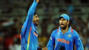 Yuvraj Sing and Harbhajan Singh name the best coach that they’ve played under.(Twitter) Yuvraj Sing and Harbhajan Singh name the best coach that they’ve played under.(Twitter)