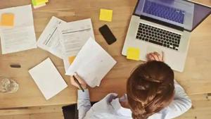 Official Australian figures put the overall gender pay gap at 14%. In the U.K., the gap in financial services is well over 20%, according an analysis of government data.(Shutterstock) Official Australian figures put the overall gender pay gap at 14%. In the U.K., the gap in financial services is well over 20%, according an analysis of government data.(Shutterstock)