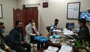 Ambala sub divisional magistrate Sachin Gupta chairs meeting with officials on Tuesday.(HT Photo) Ambala sub divisional magistrate Sachin Gupta chairs meeting with officials on Tuesday.(HT Photo)