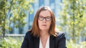 This Irish-born virologist started her journey in 1994 with malaria vaccine research and has since then worked on shots against Ebola and Middle East Respiratory Syndrome(Twitter) This Irish-born virologist started her journey in 1994 with malaria vaccine research and has since then worked on shots against Ebola and Middle East Respiratory Syndrome(Twitter)