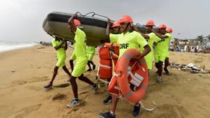 Members of the National Disaster Response Force (NDRF) conduct a mock drill in Chennai in this file photo.(PTI Photo)