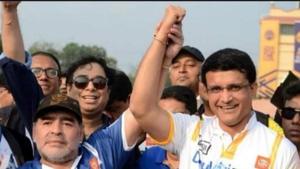File photo of late Argentine football legend Diego Maradona with BCCI president Sourav Ganguly.(Twitter/Sourav Ganguly) File photo of late Argentine football legend Diego Maradona with BCCI president Sourav Ganguly.(Twitter/Sourav Ganguly)