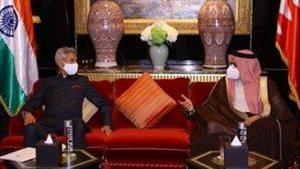 S Jaishankar with Abdullatif bin Rashid Al Zayani in Bahrain. (Photo@DrSJaishankar) S Jaishankar with Abdullatif bin Rashid Al Zayani in Bahrain. (Photo@DrSJaishankar)