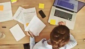For many women, the thought of managing finances may seem intimidating. Patriarchal conditioning through generations continue to colour women’s attitudes towards money management even today.(File photo for representation) For many women, the thought of managing finances may seem intimidating. Patriarchal conditioning through generations continue to colour women’s attitudes towards money management even today.(File photo for representation)