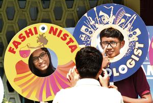 Delhi University freshers are gung ho about freshers’ parties that are being conducted digitally instead of being organised on campus, like pre-Covid times.(Photo:Manoj Verma/HT (Photo for representational purpose only)) Delhi University freshers are gung ho about freshers’ parties that are being conducted digitally instead of being organised on campus, like pre-Covid times.(Photo:Manoj Verma/HT (Photo for representational purpose only))