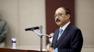 “During the visit, Shringla will hold bilateral meeting with his Nepali counterpart and discuss wide ranging areas of cooperation between Nepal and India,” Nepalese foreign ministry said.(PTI file photo) “During the visit, Shringla will hold bilateral meeting with his Nepali counterpart and discuss wide ranging areas of cooperation between Nepal and India,” Nepalese foreign ministry said.(PTI file photo)