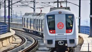 Delhi metro to and from NCR curtailed till 2 pm today due to farmers’ protest(Twitter/MosufK)