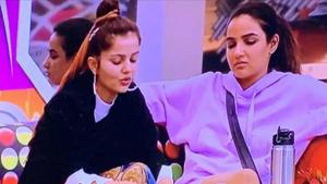 Bigg Boss 14 promo:The fight between Jasmin Bhasin and Rubina Dilaik continues. Bigg Boss 14 promo:The fight between Jasmin Bhasin and Rubina Dilaik continues.