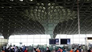 Passengers at Chhatrapati Shivaji International Airport, in Mumbai.(File photo) Passengers at Chhatrapati Shivaji International Airport, in Mumbai.(File photo)