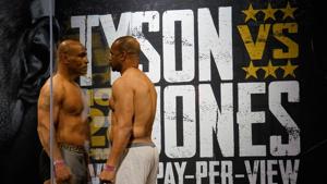 Nov 27, 2020; Los Angeles, CA, USA; Mike Tyson and Roy Jones, Jr. during weigh ins for a heavyweight exhibition boxing bout for the WBC Frontline Belt in Los Angeles. Mandatory Credit: Lynn Millspaugh/Handout Photo via USA TODAY Sports(USA TODAY Sports) Nov 27, 2020; Los Angeles, CA, USA; Mike Tyson and Roy Jones, Jr. during weigh ins for a heavyweight exhibition boxing bout for the WBC Frontline Belt in Los Angeles. Mandatory Credit: Lynn Millspaugh/Handout Photo via USA TODAY Sports(USA TODAY Sports)