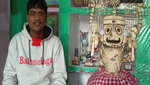 Saswat Ranjan Sahoo, an artist in Odisha’s Puri, has created an idol of Lord Jagannath using 3,635 matchsticks to pray for the well-being of people and eradication of the pandemic.(ANI) Saswat Ranjan Sahoo, an artist in Odisha’s Puri, has created an idol of Lord Jagannath using 3,635 matchsticks to pray for the well-being of people and eradication of the pandemic.(ANI)