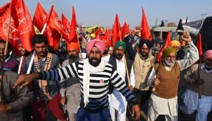 Farmers from Punjab raise slogans against central government during a protest over farm reform laws, at Singhu Delhi-Haryana Border, in New Delhi on November 29.(Raj K Raj/HT PHOTO) Farmers from Punjab raise slogans against central government during a protest over farm reform laws, at Singhu Delhi-Haryana Border, in New Delhi on November 29.(Raj K Raj/HT PHOTO)