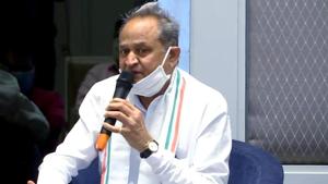 Rajasthan Chief Minister Ashok Gehlot demanded that Prime Minister Narendra Modi reconsider the new farm laws to protect the interests of farmers and democratic values.(ANI) Rajasthan Chief Minister Ashok Gehlot demanded that Prime Minister Narendra Modi reconsider the new farm laws to protect the interests of farmers and democratic values.(ANI)