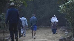 Morning walkers at a Delhi park earlier in November.(File photo) Morning walkers at a Delhi park earlier in November.(File photo)