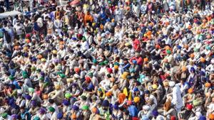 The farmers there have remained strictly behind the barricades and there is limited interaction between them and the police.(PTI) The farmers there have remained strictly behind the barricades and there is limited interaction between them and the police.(PTI)