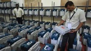 If okayed, this will be the first electronic voting exercise in the state for filling up 2.58 lakh posts in the three-tier panchayat election.(HT Photo) If okayed, this will be the first electronic voting exercise in the state for filling up 2.58 lakh posts in the three-tier panchayat election.(HT Photo)