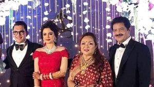 Inside Aditya Narayan, Shweta Agarwal wedding reception, which was attended by Govinda and Bharti Singh among others. Inside Aditya Narayan, Shweta Agarwal wedding reception, which was attended by Govinda and Bharti Singh among others.
