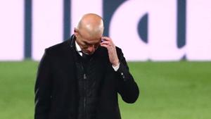 FILE PHOTO: Soccer Football - La Liga Santander - Real Madrid v Deportivo Alaves - Estadio Alfredo Di Stefano, Madrid, Spain - November 28, 2020 Real Madrid coach Zinedine Zidane reacts REUTERS/Javier Barbancho/File Photo(REUTERS) FILE PHOTO: Soccer Football - La Liga Santander - Real Madrid v Deportivo Alaves - Estadio Alfredo Di Stefano, Madrid, Spain - November 28, 2020 Real Madrid coach Zinedine Zidane reacts REUTERS/Javier Barbancho/File Photo(REUTERS)