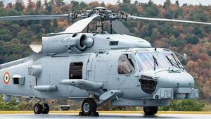 The MH-60 Romeo chopper which will be inducted in the Indian Navy.(Twitter/@LMIndiaNews) The MH-60 Romeo chopper which will be inducted in the Indian Navy.(Twitter/@LMIndiaNews)