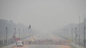 An earlier picture of India Gate obscured from view by haze, at Rajpath in New Delhi. (Photo by Vipin Kumar/ Hindustan Times) An earlier picture of India Gate obscured from view by haze, at Rajpath in New Delhi. (Photo by Vipin Kumar/ Hindustan Times)