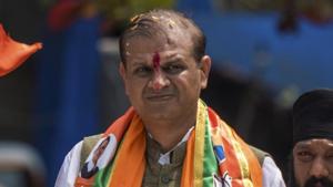 Mihir Kotecha who is MLA from Mulund said the dean Dr Pradeep Angre had submitted a report on October 19, pointing out over 16 violations(HT File) Mihir Kotecha who is MLA from Mulund said the dean Dr Pradeep Angre had submitted a report on October 19, pointing out over 16 violations(HT File)
