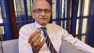 The Supreme Court had on August 31 imposed a “nominal fine” of Re 1 on Bhushan after he was convicted of criminal contempt for his two tweets against the judiciary.(PTI) The Supreme Court had on August 31 imposed a “nominal fine” of Re 1 on Bhushan after he was convicted of criminal contempt for his two tweets against the judiciary.(PTI)