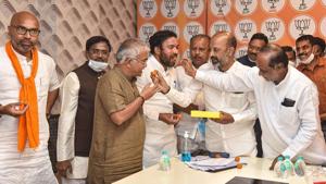Telangana State BJP President Bandi Sanjay Kumar, Union Minister of State for Home Affairs G Kishan Reddy along with other leaders celebrate the Greater Hyderabad Municipal Corporation election results in Hyderabad.(PTI) Telangana State BJP President Bandi Sanjay Kumar, Union Minister of State for Home Affairs G Kishan Reddy along with other leaders celebrate the Greater Hyderabad Municipal Corporation election results in Hyderabad.(PTI)