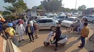 Emergency services like hospitals, ambulances, fire brigade and medicine shops have been exempted from Bharat Bandh. (HT Photo)