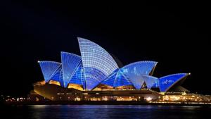 Passengers on a Qantas flight arrived in Perth, the capital of Western Australia, from Sydney to emotional scenes of families reuniting after months of separation.(Unsplash) Passengers on a Qantas flight arrived in Perth, the capital of Western Australia, from Sydney to emotional scenes of families reuniting after months of separation.(Unsplash)