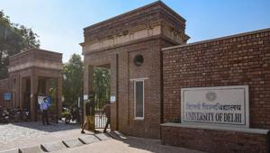 In DU, while colleges offer undergraduate courses, the departments and faculties for postgraduate courses are situated on the campuses.(Amal KS/HT file photo) In DU, while colleges offer undergraduate courses, the departments and faculties for postgraduate courses are situated on the campuses.(Amal KS/HT file photo)