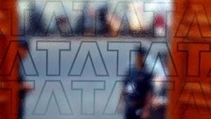The valuation disagreement marks the latest chapter in a four-year-old wrangle that started with a boardroom coup in 2016 at Tata Sons. It led to the abrupt ouster of Cyrus Mistry as Tata Group chairman. Cyrus, 52, is the son of billionaire Mistry, 91, who controls the 155-year-old SP Group.(REUTERS) The valuation disagreement marks the latest chapter in a four-year-old wrangle that started with a boardroom coup in 2016 at Tata Sons. It led to the abrupt ouster of Cyrus Mistry as Tata Group chairman. Cyrus, 52, is the son of billionaire Mistry, 91, who controls the 155-year-old SP Group.(REUTERS)