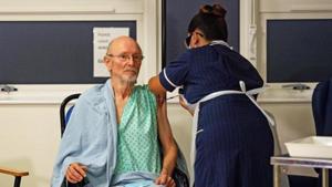 William Shakespeare, 81, receives the Pfizer/BioNTech Covid-19 vaccine at University Hospital, in Coventry, Britain.(REUTERS) William Shakespeare, 81, receives the Pfizer/BioNTech Covid-19 vaccine at University Hospital, in Coventry, Britain.(REUTERS)