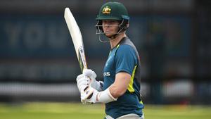 Steve Smith gears up to hit the nets.(Getty Images) Steve Smith gears up to hit the nets.(Getty Images)