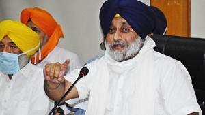 Shiromani Akali Dal (SAD) chief Sukhbir Singh Badal.(HT filephoto) Shiromani Akali Dal (SAD) chief Sukhbir Singh Badal.(HT filephoto)