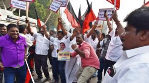 Supporters of Andimuthu Raja celebrating his acquittal after the verdict of the 2G spectrum case at Patiala House Court in New Delhi in 2017.(HT Archive) Supporters of Andimuthu Raja celebrating his acquittal after the verdict of the 2G spectrum case at Patiala House Court in New Delhi in 2017.(HT Archive)