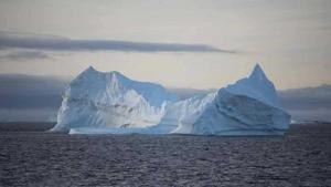 If it remains on its current path, the iceberg could ground in the shallow waters offshore, threatening wildlife, including penguins and seals.(HT file photo for representation) If it remains on its current path, the iceberg could ground in the shallow waters offshore, threatening wildlife, including penguins and seals.(HT file photo for representation)