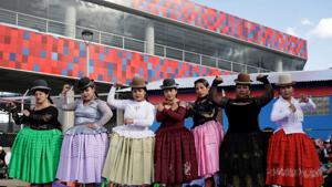 Cholitas wrestlers pose at their return to the ring after the coronavirus disease (COVID-19) restrictions, in El Alto outskirts of La Paz.(REUTERS) Cholitas wrestlers pose at their return to the ring after the coronavirus disease (COVID-19) restrictions, in El Alto outskirts of La Paz.(REUTERS)