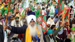 A demonstration against the new farm laws and the central government outside a Reliance Market outlet in Bhadurgarh on Rapura Road near Patiala, Punjab.(HT photo) A demonstration against the new farm laws and the central government outside a Reliance Market outlet in Bhadurgarh on Rapura Road near Patiala, Punjab.(HT photo)