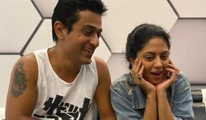 Kavita Kaushik shared a photo with husband Ronnit Biswas. Kavita Kaushik shared a photo with husband Ronnit Biswas.