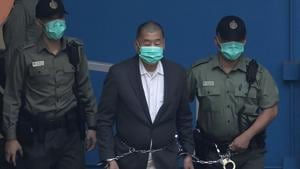 Lai’s lawyers said they originally planned to bail him out for the previous case through the higher Court of First Instance next Tuesday.(AP Photo) Lai’s lawyers said they originally planned to bail him out for the previous case through the higher Court of First Instance next Tuesday.(AP Photo)