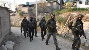 In this picture from November 6, army soldiers near the site of a gunfight with militants in Meej village, Pampore in Pulwama district, Jammu and Kashmir.(Waseem Andrabi/ Hindustan Times) In this picture from November 6, army soldiers near the site of a gunfight with militants in Meej village, Pampore in Pulwama district, Jammu and Kashmir.(Waseem Andrabi/ Hindustan Times)