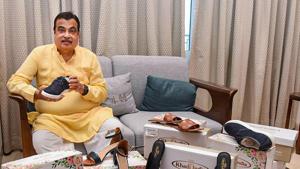 Union Minister for MSME Nitin Gadkari takes a look at high quality Khadi fabric footwear, designed by Khadi and Village Industries Commission (KVIC).(PTI/ File photo) Union Minister for MSME Nitin Gadkari takes a look at high quality Khadi fabric footwear, designed by Khadi and Village Industries Commission (KVIC).(PTI/ File photo)