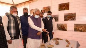 Bihar Chief Minister Nitish Kumar visits archaeological site on the banks of River Chandan in Banka district.(PTI) Bihar Chief Minister Nitish Kumar visits archaeological site on the banks of River Chandan in Banka district.(PTI)