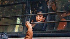 AAP MLA from Kalkaji Atishi being detained by police outside the Lieutenant Governor’s house at Civil Lines on Sunday.(HT PHOTO) AAP MLA from Kalkaji Atishi being detained by police outside the Lieutenant Governor’s house at Civil Lines on Sunday.(HT PHOTO)