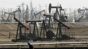Oil in New York is up more than 30% since the end of October amid vaccine breakthroughs and an OPEC+ compromise deal on production, with global benchmark Brent topping $50 a barrel for the first time in nine months last week.(AP file photo. Representative image) Oil in New York is up more than 30% since the end of October amid vaccine breakthroughs and an OPEC+ compromise deal on production, with global benchmark Brent topping $50 a barrel for the first time in nine months last week.(AP file photo. Representative image)