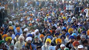 Farmers congregate during a demonstration against new farm laws in Ghazipur (Delhi-UP border) on December 13. The farmers’ agitation against the Centre’s agricultural reforms entered its 19th day on December 14. The farmers are observing a one-day hunger strike which will go on till 5pm along with sit-in protests across the country. (Sakib Ali / HT Photo) Farmers congregate during a demonstration against new farm laws in Ghazipur (Delhi-UP border) on December 13. The farmers’ agitation against the Centre’s agricultural reforms entered its 19th day on December 14. The farmers are observing a one-day hunger strike which will go on till 5pm along with sit-in protests across the country. (Sakib Ali / HT Photo)